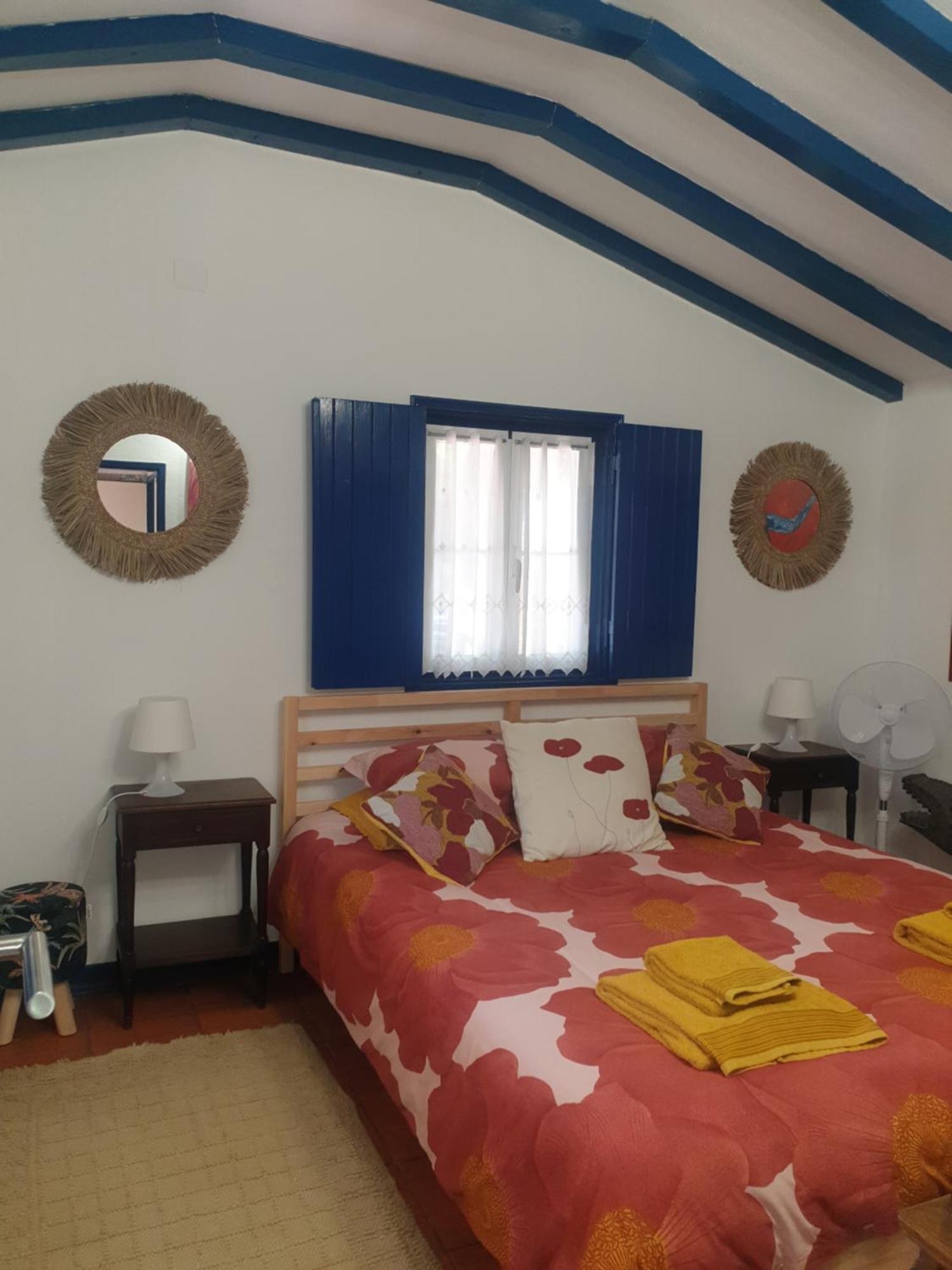 Вилла Sondela Self Catering Сан-Мартинью-ду-Порту Экстерьер фото