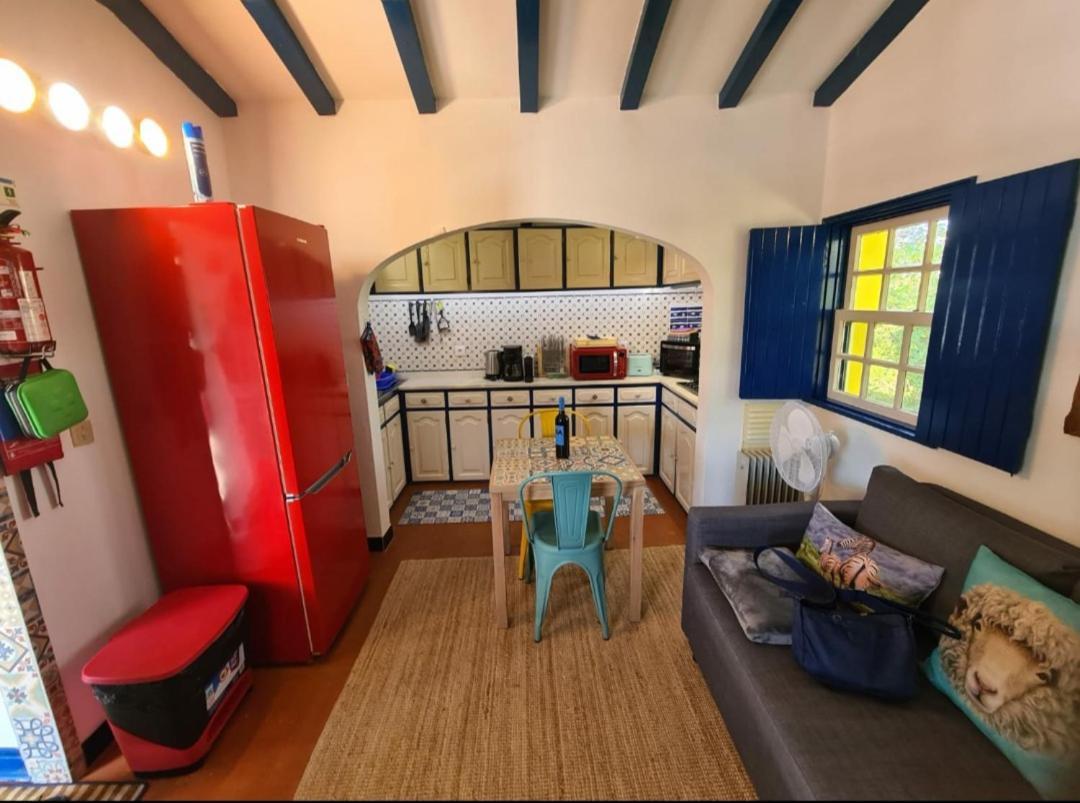 Вилла Sondela Self Catering Сан-Мартинью-ду-Порту Экстерьер фото